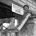 historical-photos-pt3-us-soldier-ww2-hitler-str